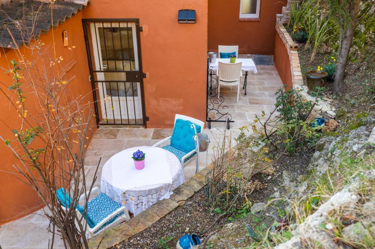 Appartement De Caractere Le Camelia, 56M², Dans Propriete Au Calme Avec Piscine By Le Mas De Louise Et Sacha Solliès-Toucas Exterior foto